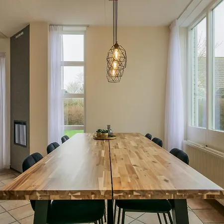 Spacious In Holiday home