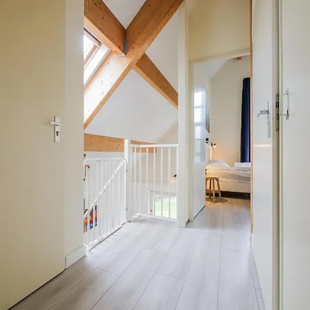 別荘 Spacious In ユリアーナドルプ